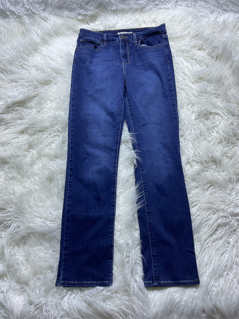 Levi’s 724 High Rise Straight Jeans